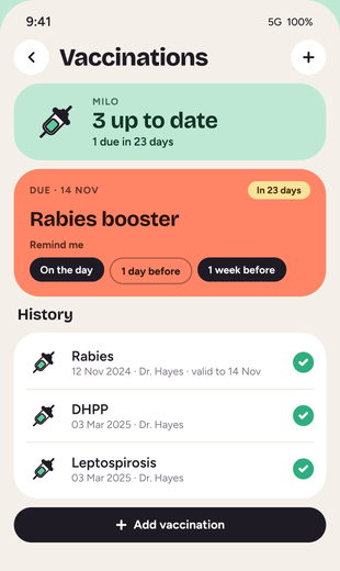 Keepie’s Vaccinations screen with the next due date, reminders and the history.